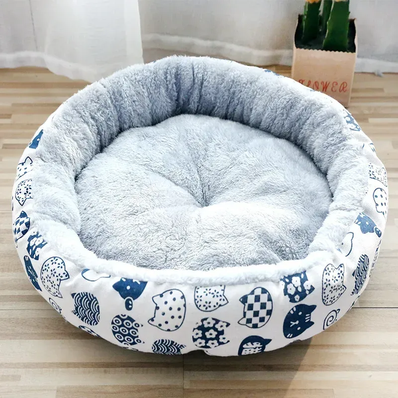 round plush bed for cats and small dogs