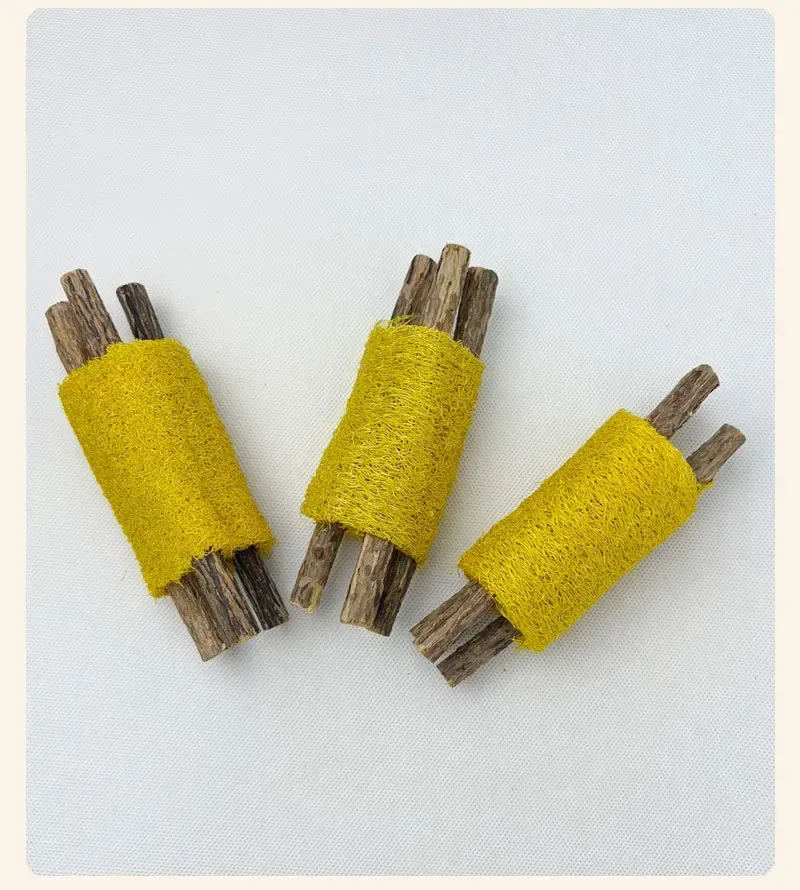 silvervine twigs at both ends of the chew stick